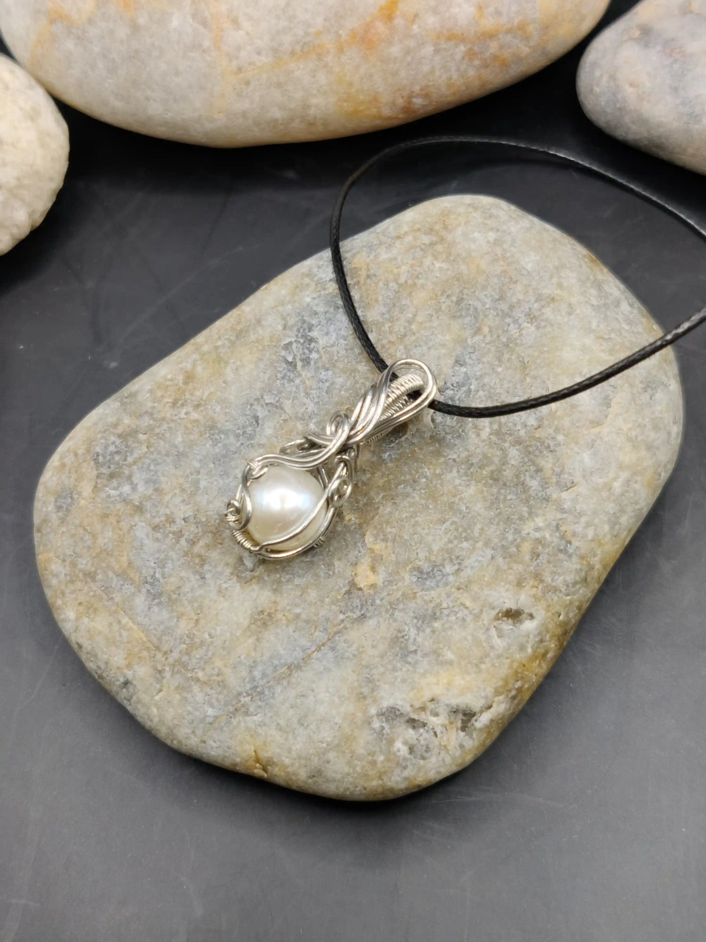 Chandna - Pearl Silver Pendant 002
