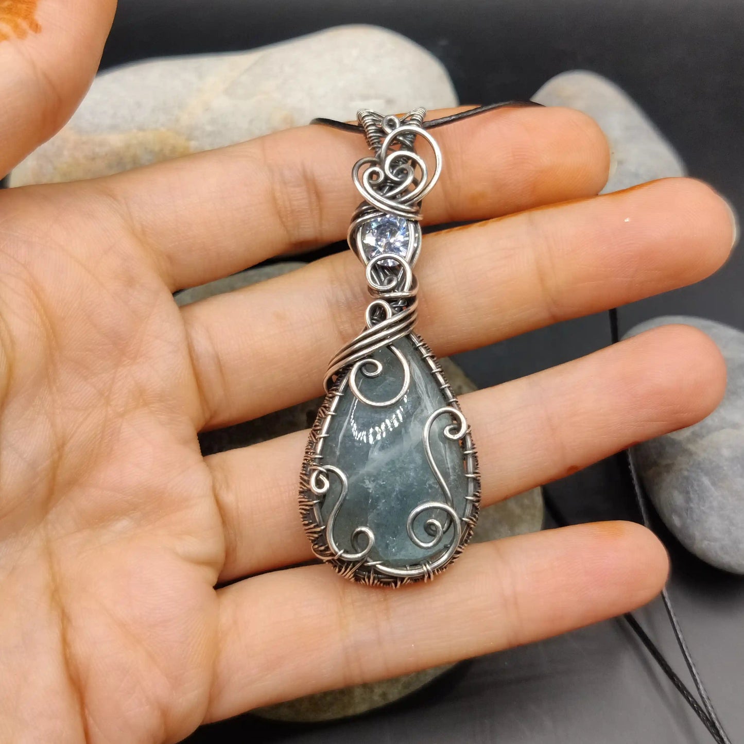 Kahaan aquamarine silver pendant made by sanguine aura handcrafted jewellery for mental clarity, inner peace and to enjoy the powder blue hues of ganga river's water