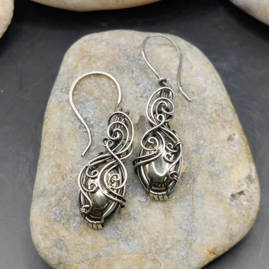Kimaya Pyrite silver earrings with natural pyrite, nature inspired pattern and fine detailing. 