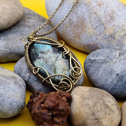 Manovriti-_Labradorite_Necklace-007_SA1 By Sanguine Aura Handcrafted Jewellery