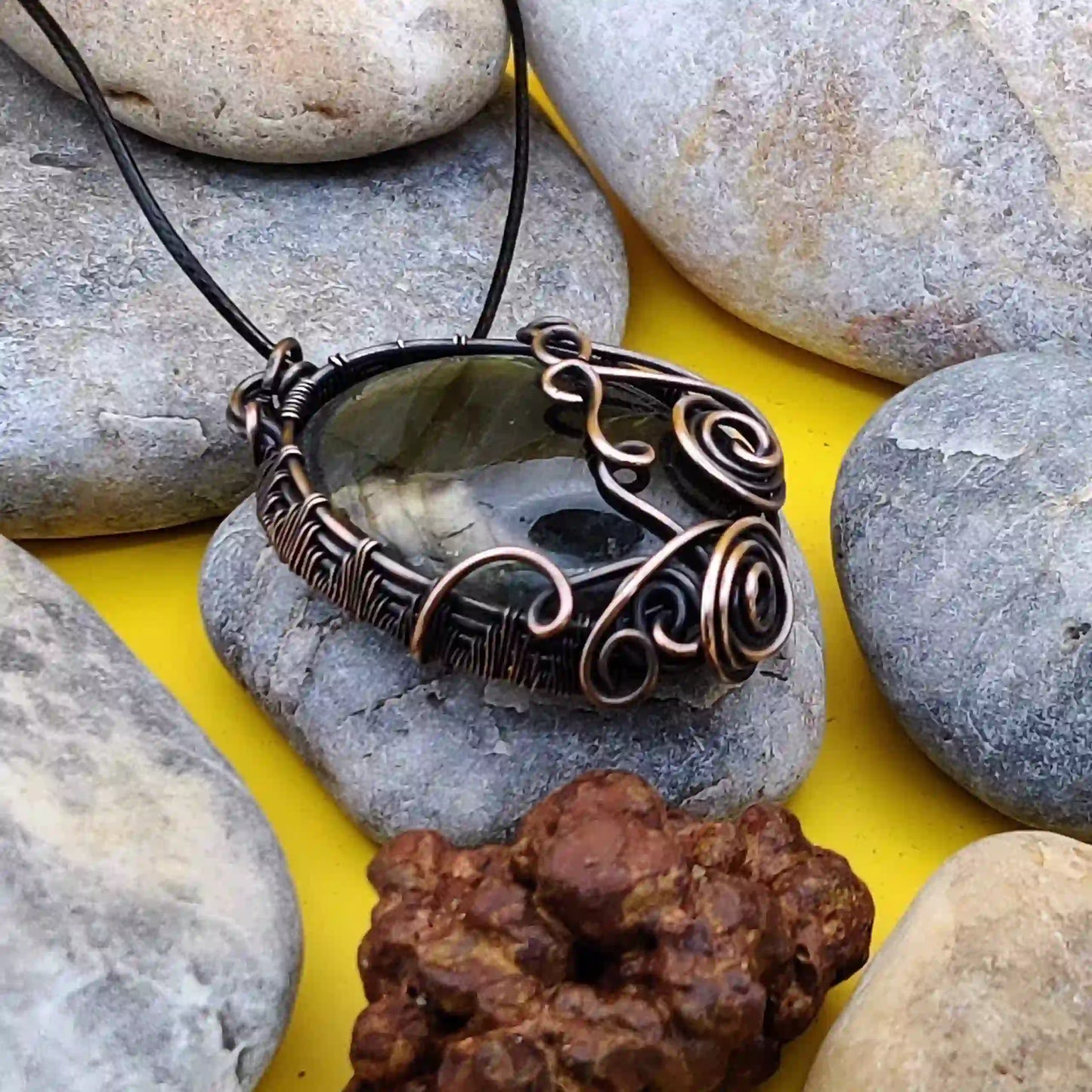 Manovriti-_Labradorite_Necklace-010 By Sanguine Aura Handcrafted Jewellery