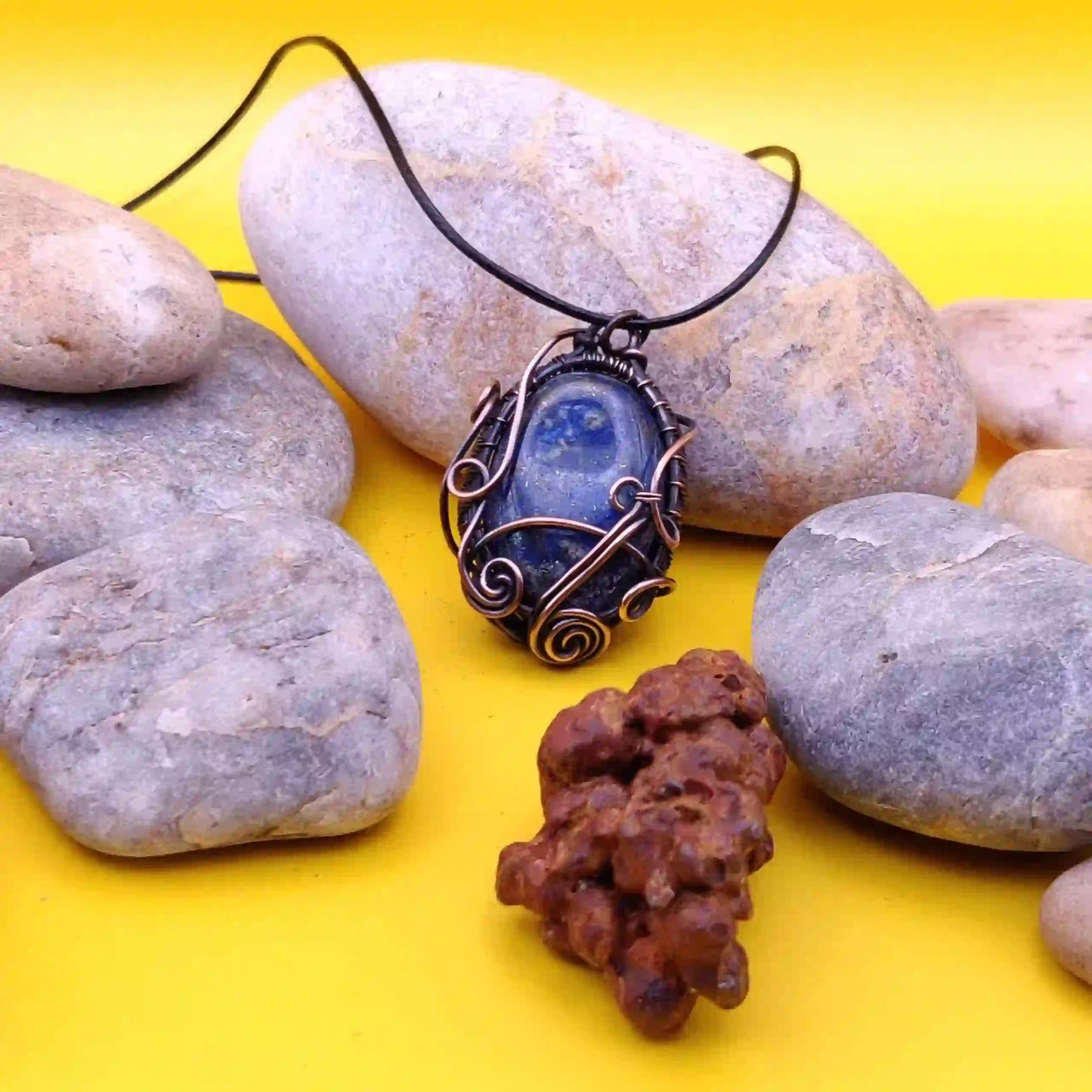 Manovriti – Petite Lapis Lazuli Copper Necklace SA1 By Sanguine Aura Handcrafted Jewellery