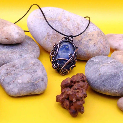 Manovriti – Petite Lapis Lazuli Copper Necklace SA1 By Sanguine Aura Handcrafted Jewellery
