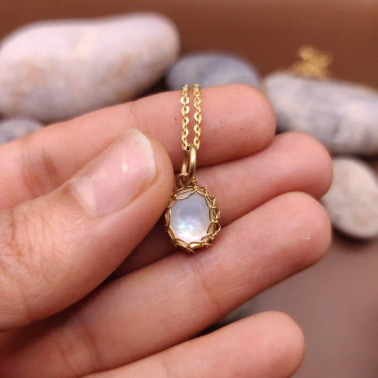 Meera - Mother of Pearl Necklace By Sanguine Aura Handcrafted jewellery