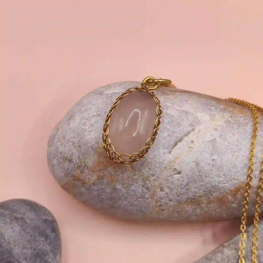 Meera Rose Quartz Necklace – 001 By Sanguine Aura Handcrafted Jewellery