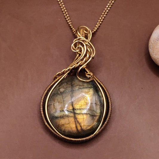 Prisha 002 labradorite brass pendant by sanguine aura handmade crystal jewellery, made in India 