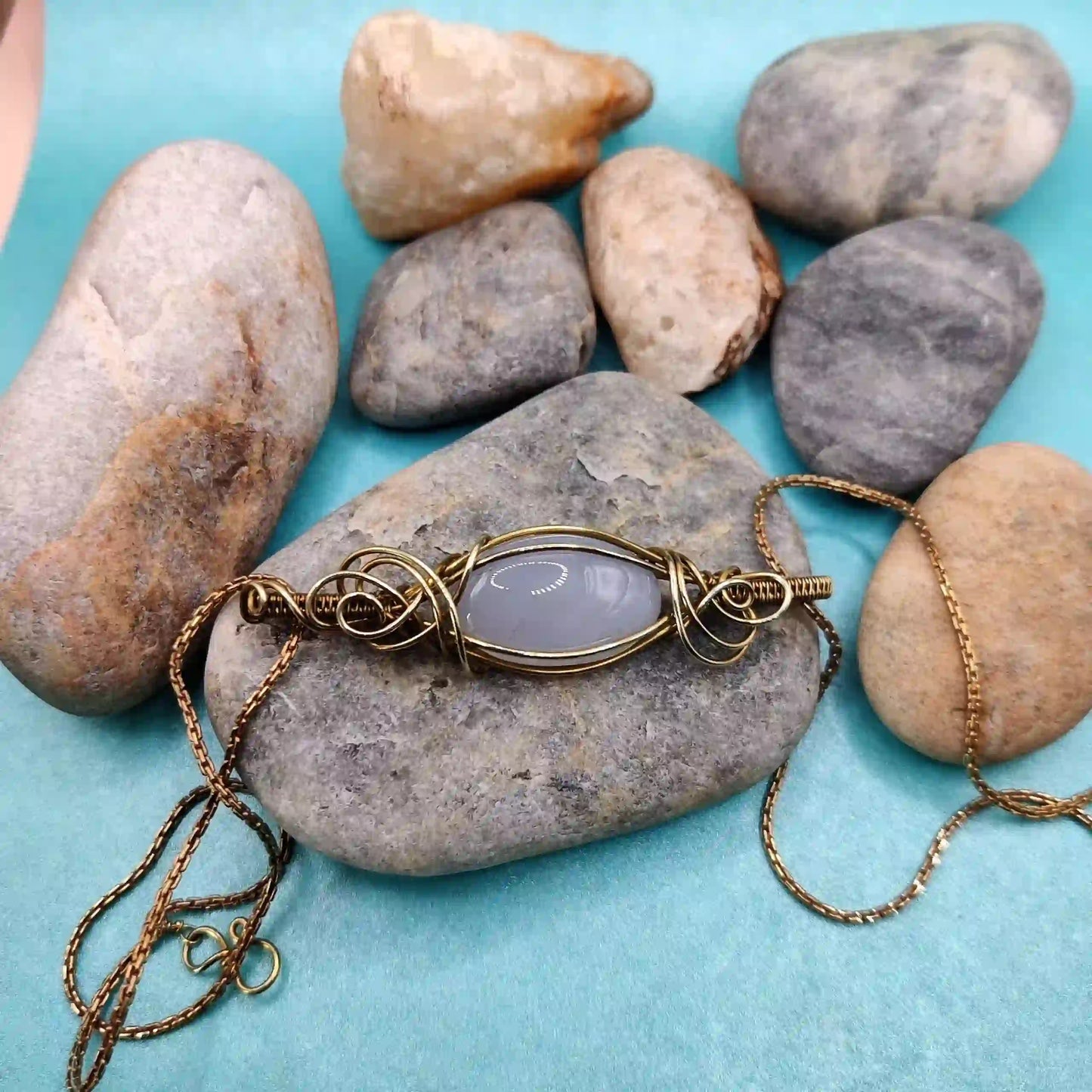 Sahana – Chalcedony Necklace – 002 SA1 By Sanguine Aura Handcrafted Jewellery