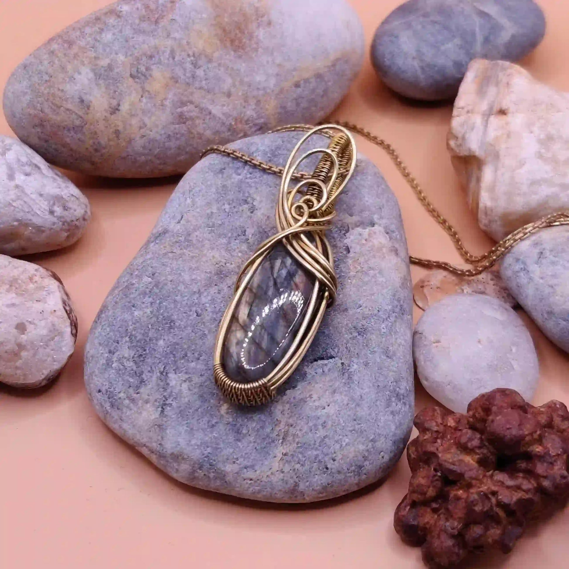 Sahana – Labradorite Necklace – 005 SA1 By Sanguine Aura Handcrafted Jewellery