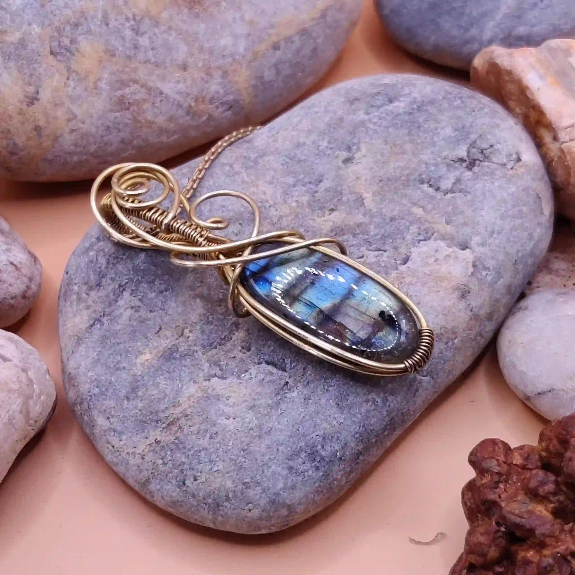 Sahana – Labradorite Necklace – 007 SA1 By Sanguine Aura Handcrafted Jewellery