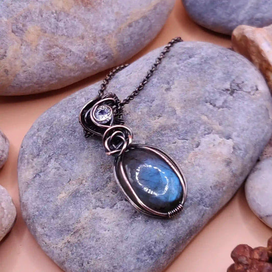Sahana – Labradorite Necklace – 008 SA1 By Sanguine Aura Handcrafted Jewellery
