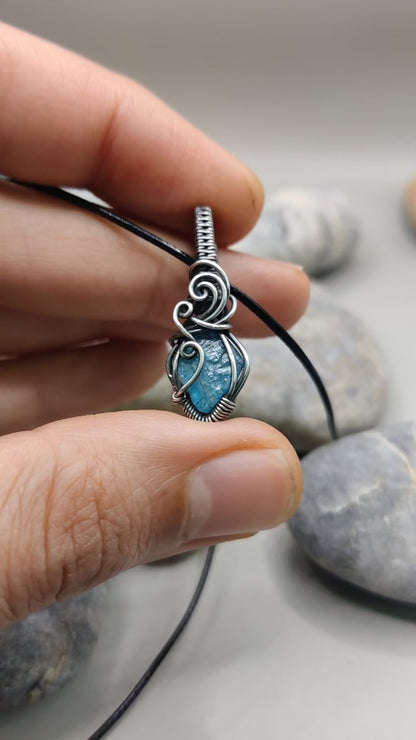 Neil - Raw Blue Apatite Silver Pendant 001